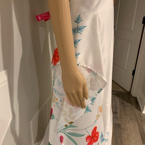 Floral Maxi Dress - Picture 11 of 11
